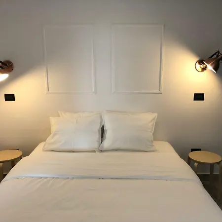 Dolce Vita Suite- Libertas